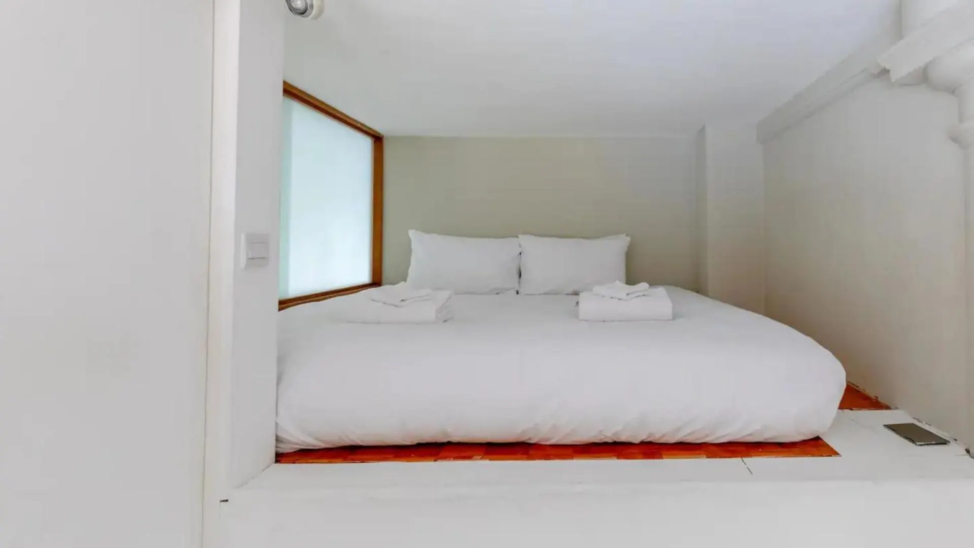 Tastefully Curated Mezzanine Studio Flat Hackney! 런던 0*,  영국