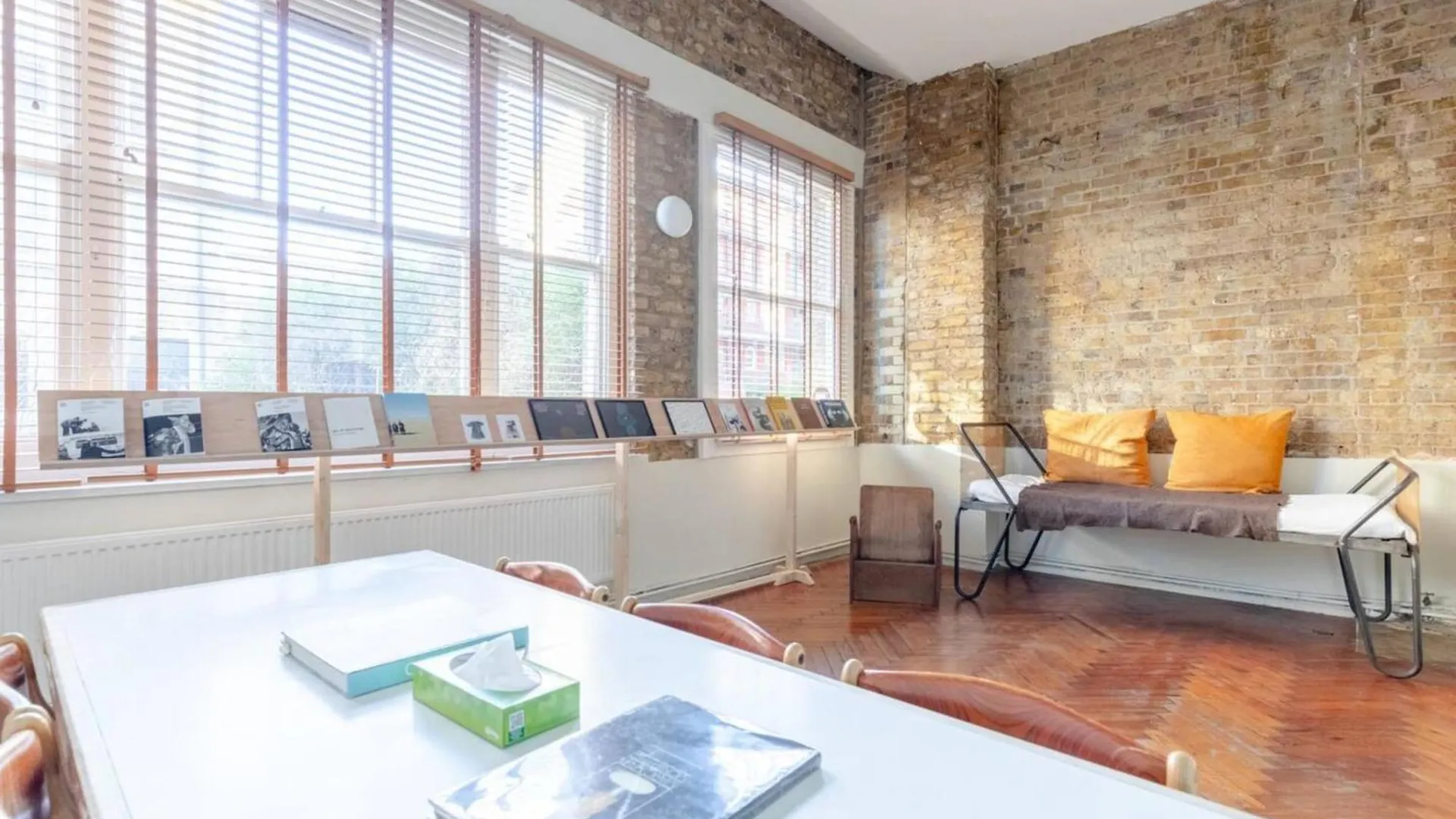 Apartment Tastefully Curated Mezzanine Studio Flat Hackney! London